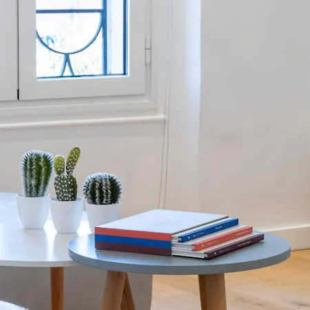 Air-conditioned 2-br With Garage Near The * Cannes