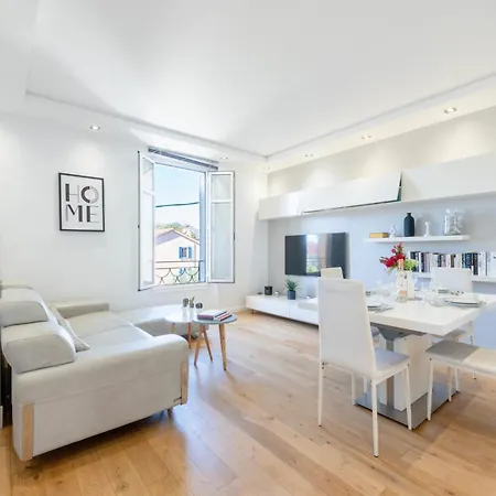 Appartement Air-conditioned 2-br With Garage Near The Cannes